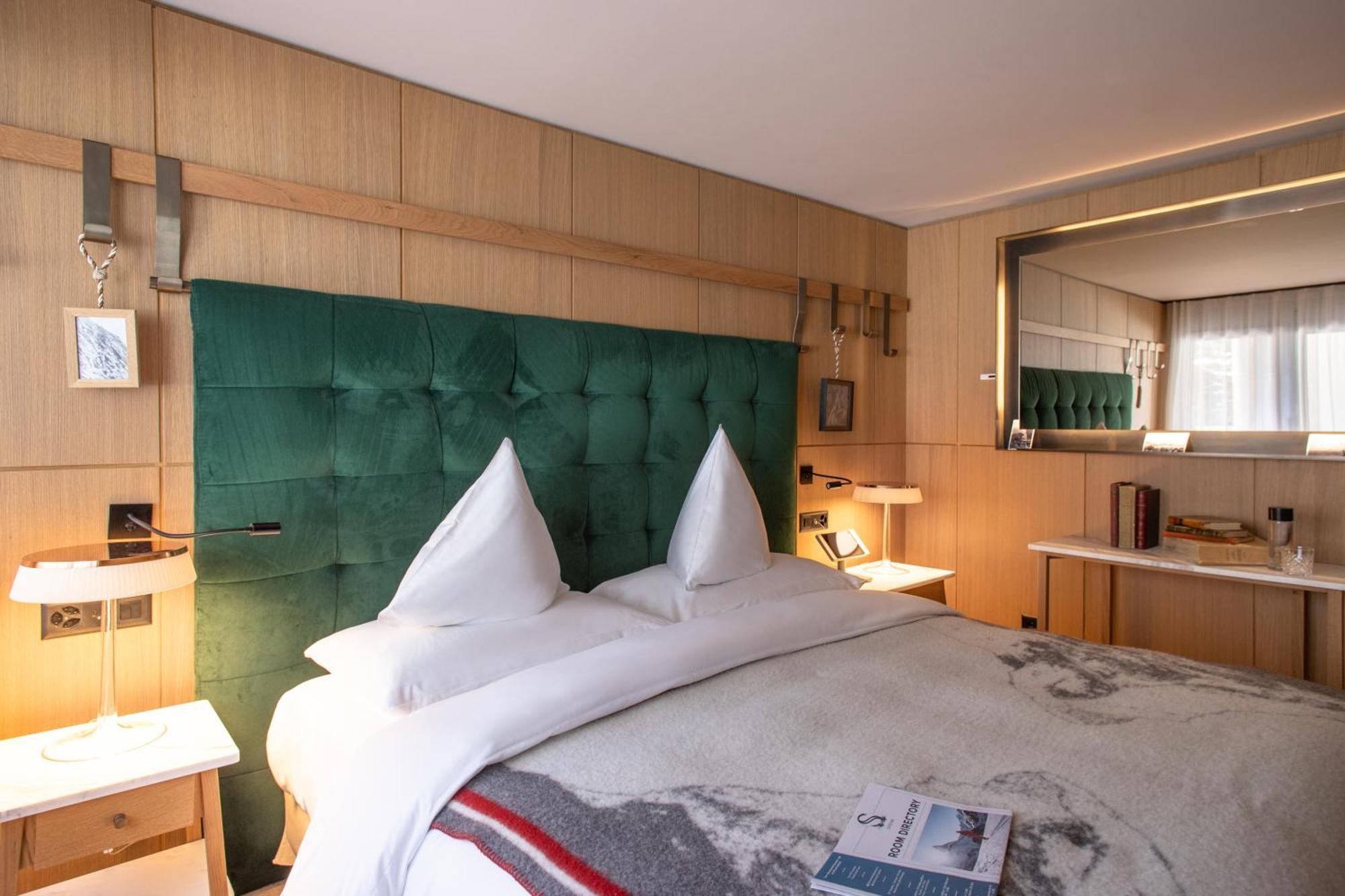 Schweizerhof Zermatt - a Small Luxury Hotel Zimmer foto