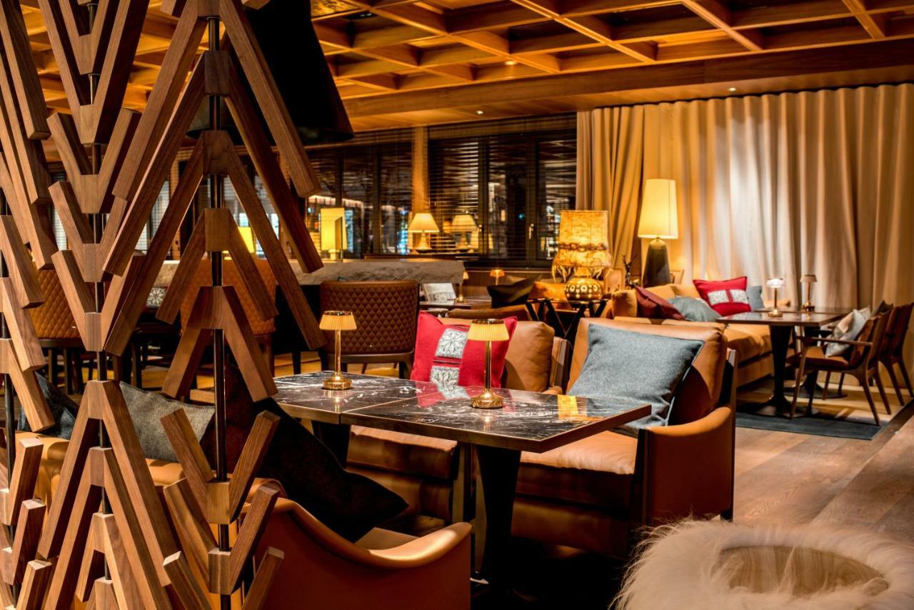 Schweizerhof Zermatt - a Small Luxury Hotel Exterior foto