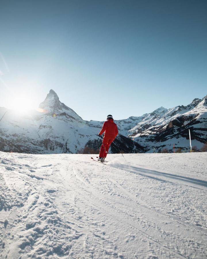 Schweizerhof Zermatt - a Small Luxury Hotel Exterior foto
